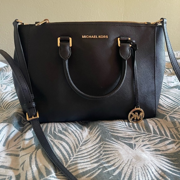 Michael Kors Black Leather Women's Bag - Picture 1 of 8